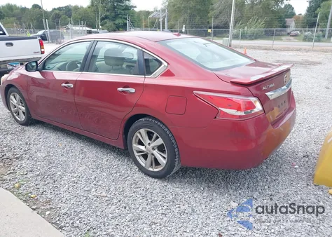 2015 Nissan Altima 2.5/2.5 S/2.5 Sl/2.5 Sv из США, поврежденный, VIN 1N4AL3AP6FN351537